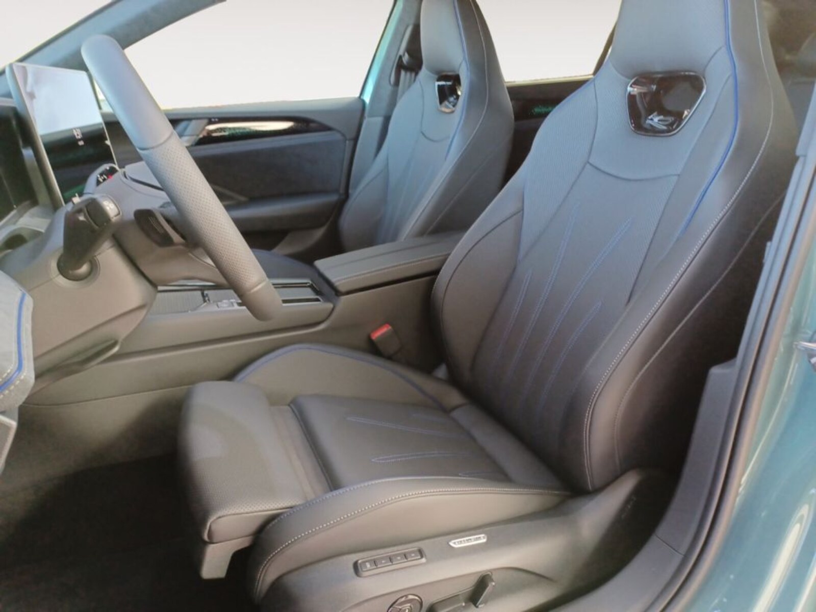 Volkswagen Passat – Bild 7
