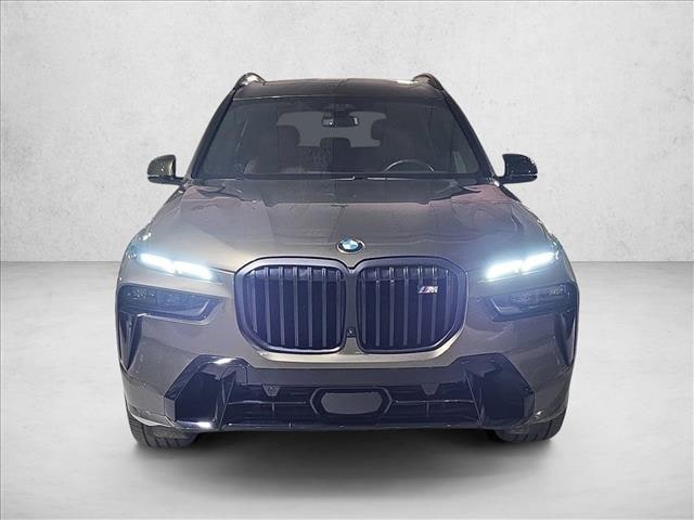 2025 BMW X7