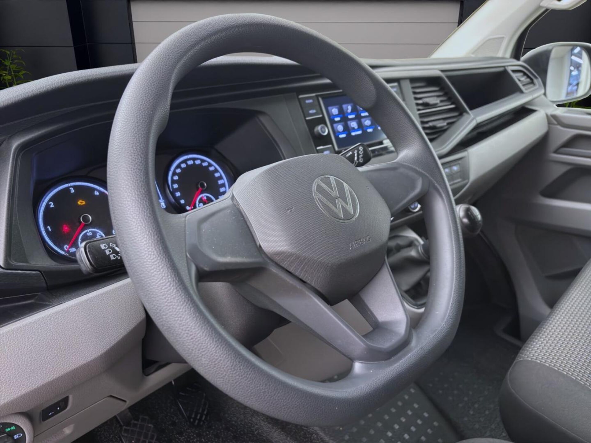 Volkswagen T6.1 Transporter Kombi kurzer Radstand
