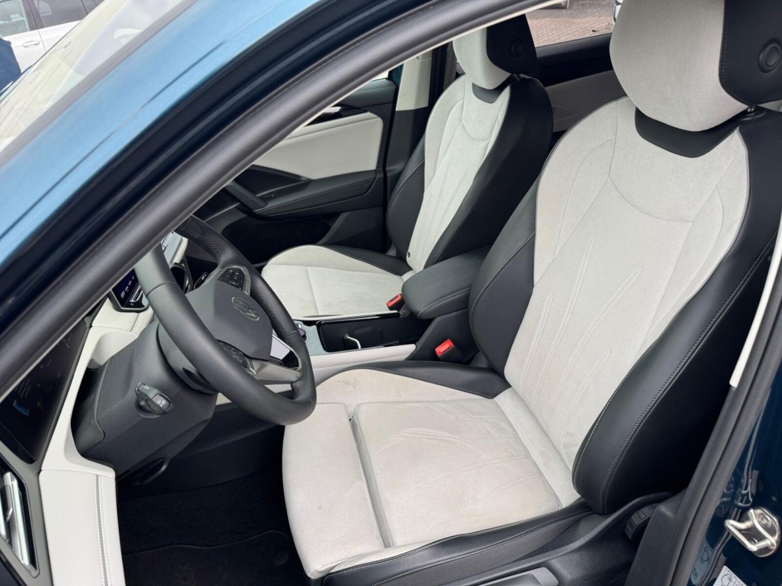 Volkswagen Tiguan – Bild 17