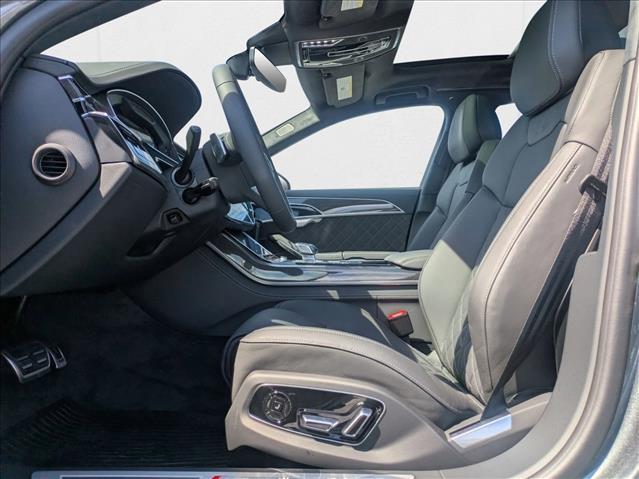 2025 Audi S8 Base - Photo 4