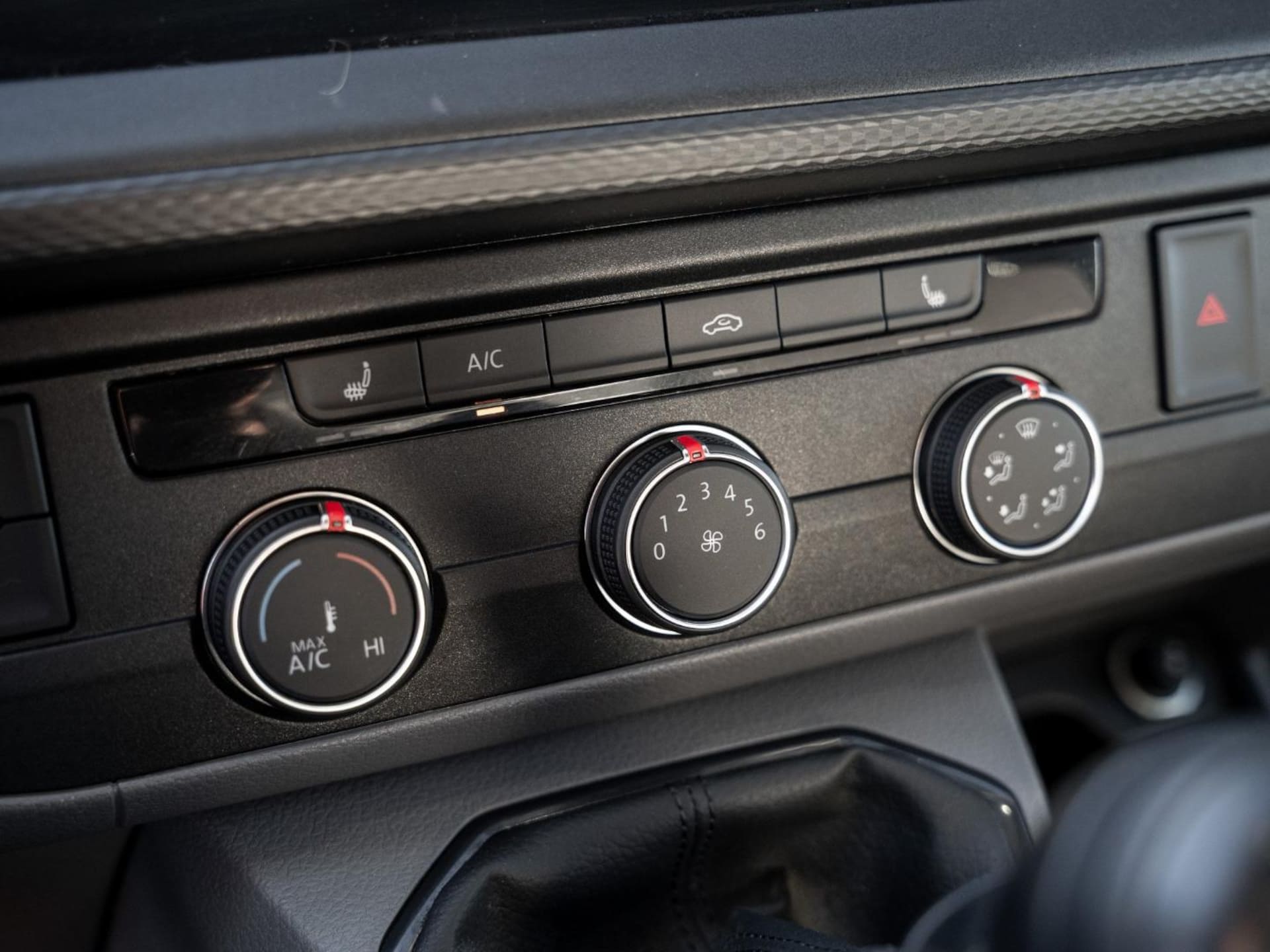 Volkswagen T6.1 Transporter Kasten langer Radstand