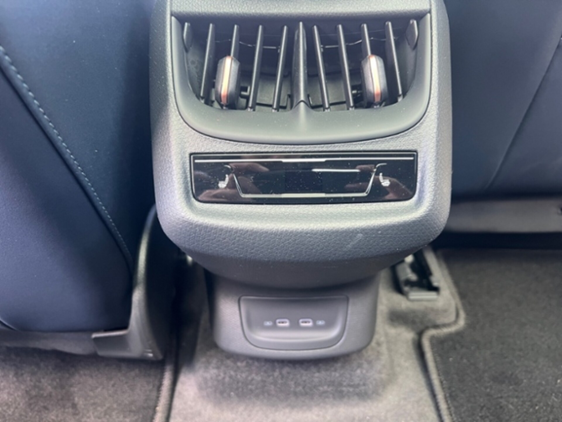 CUPRA Tavascan VZ