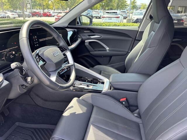 2025 Audi Q5 Premium Plus - Photo 16
