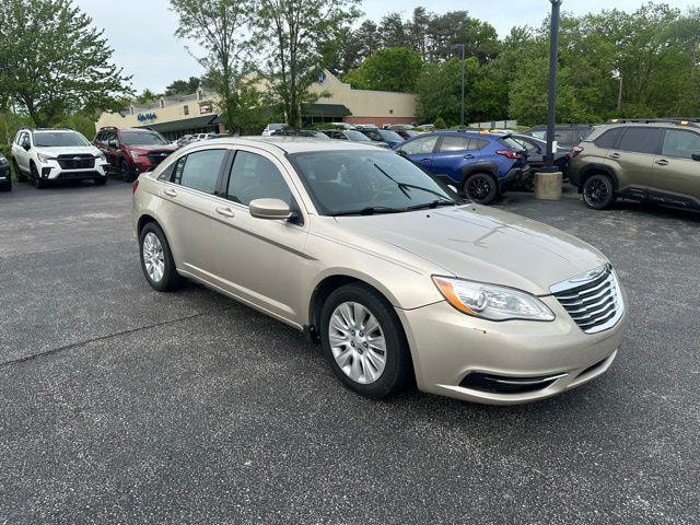 2013 Chrysler 200