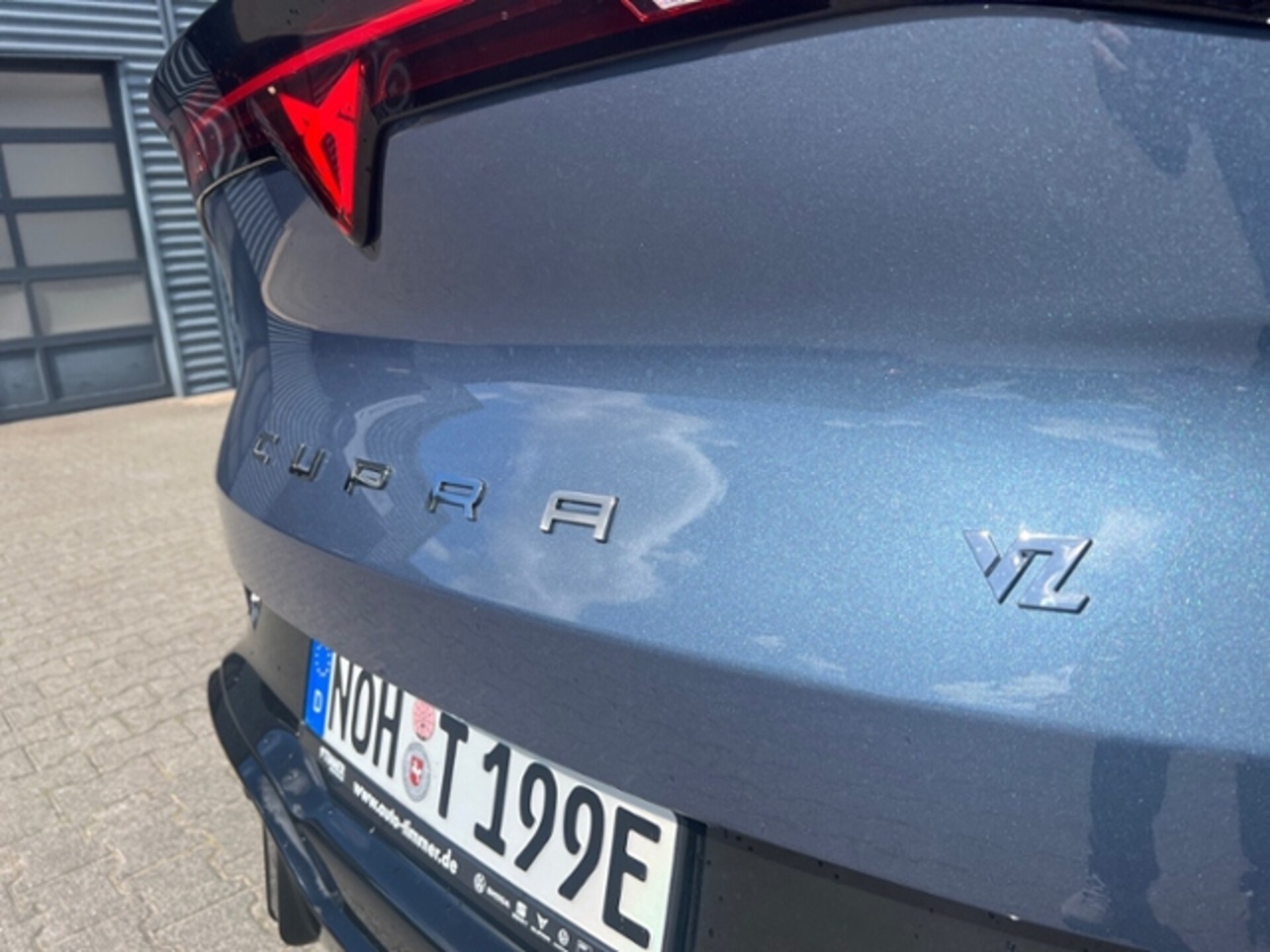 CUPRA Tavascan VZ