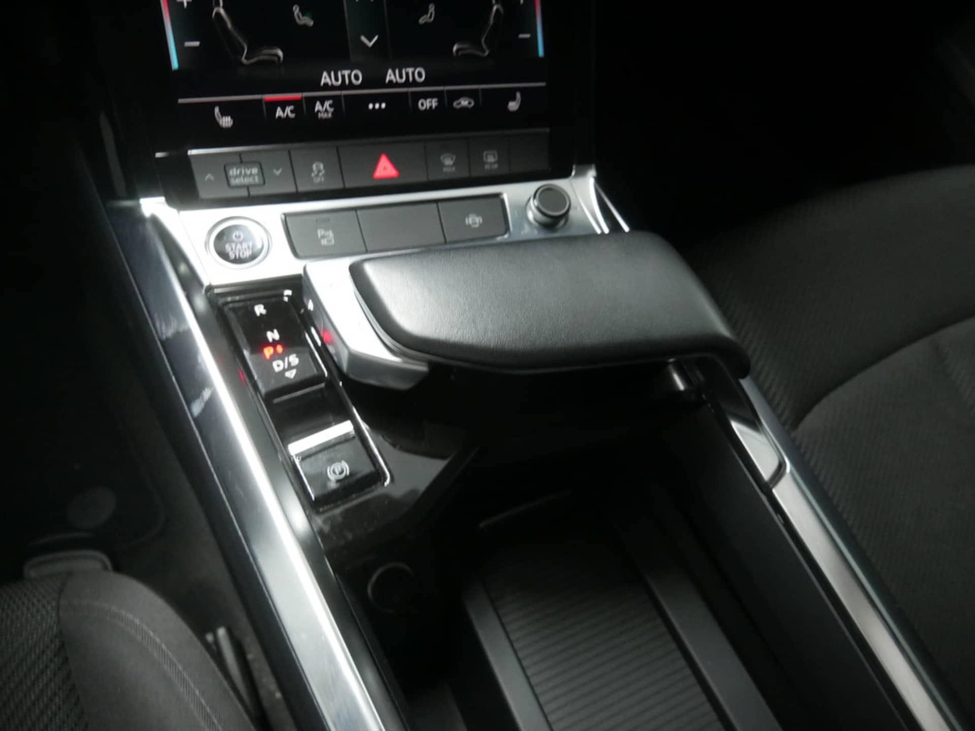 Audi Q8 e-tron S line