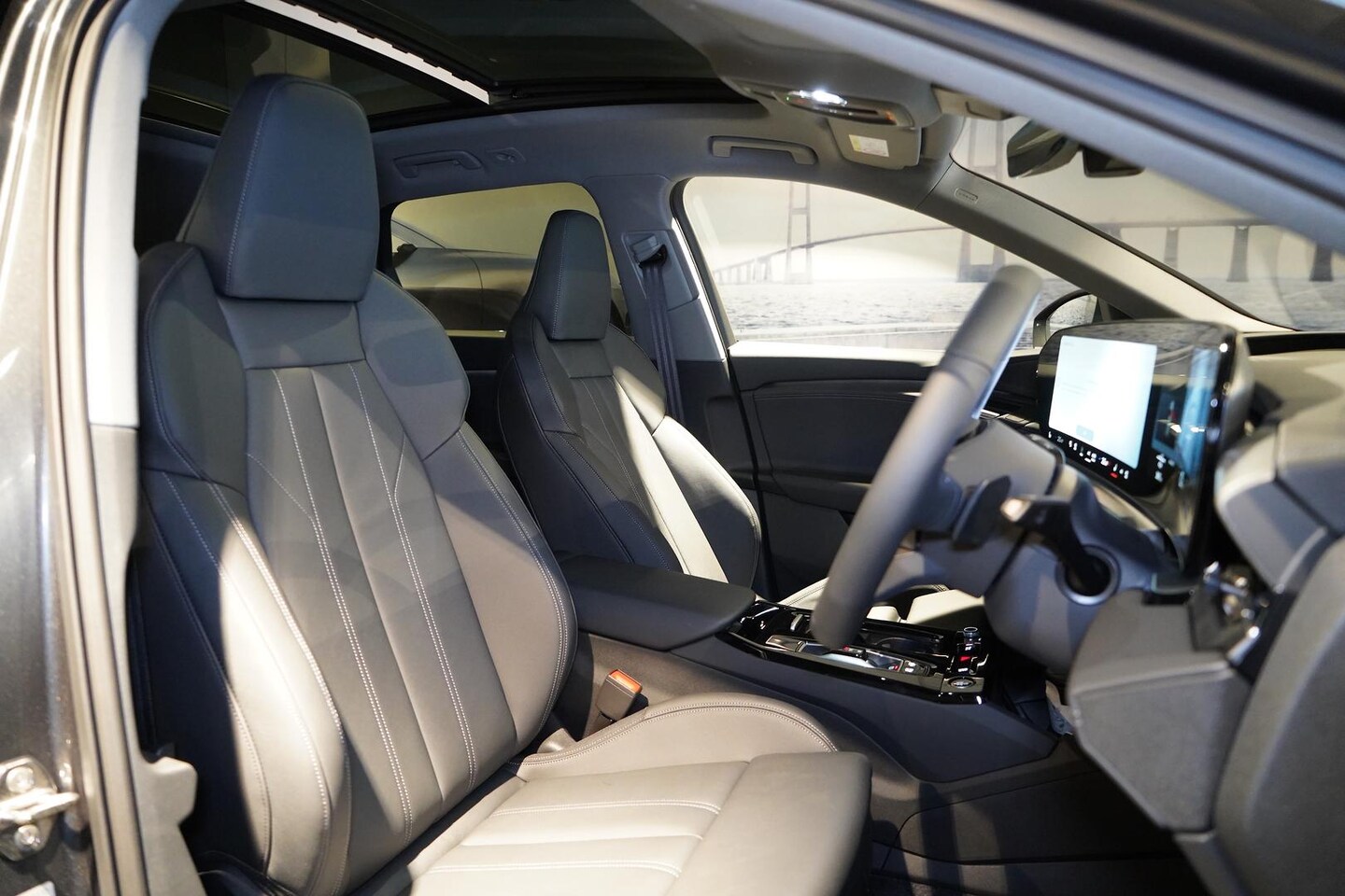 Image about Audi Q6 SUV e-tron e-tron