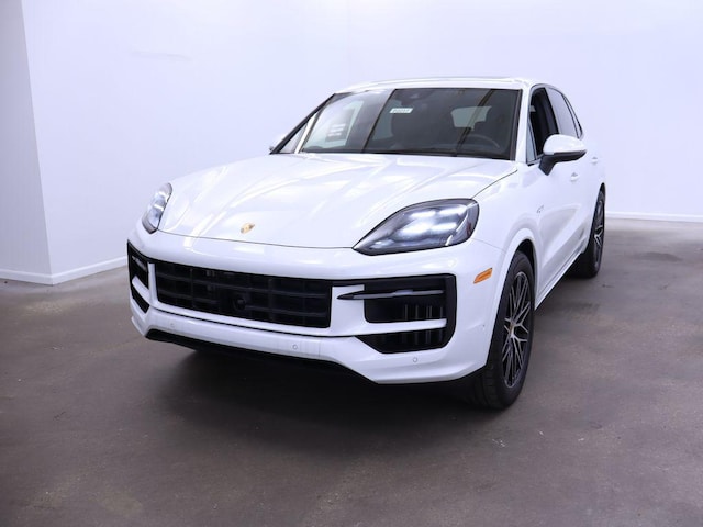2024 Porsche Cayenne E-Hybrid Coupe