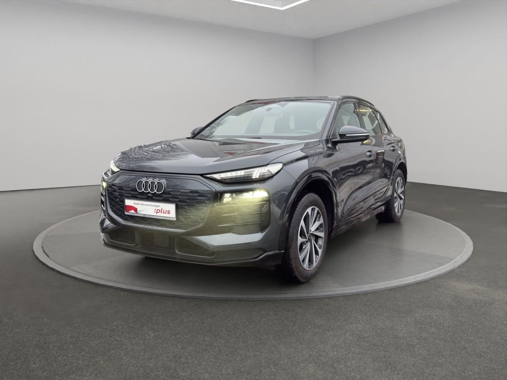 Audi Q6 SUV e-tron