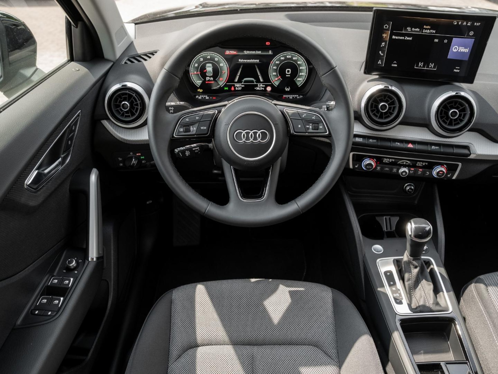 Audi Q2 S line