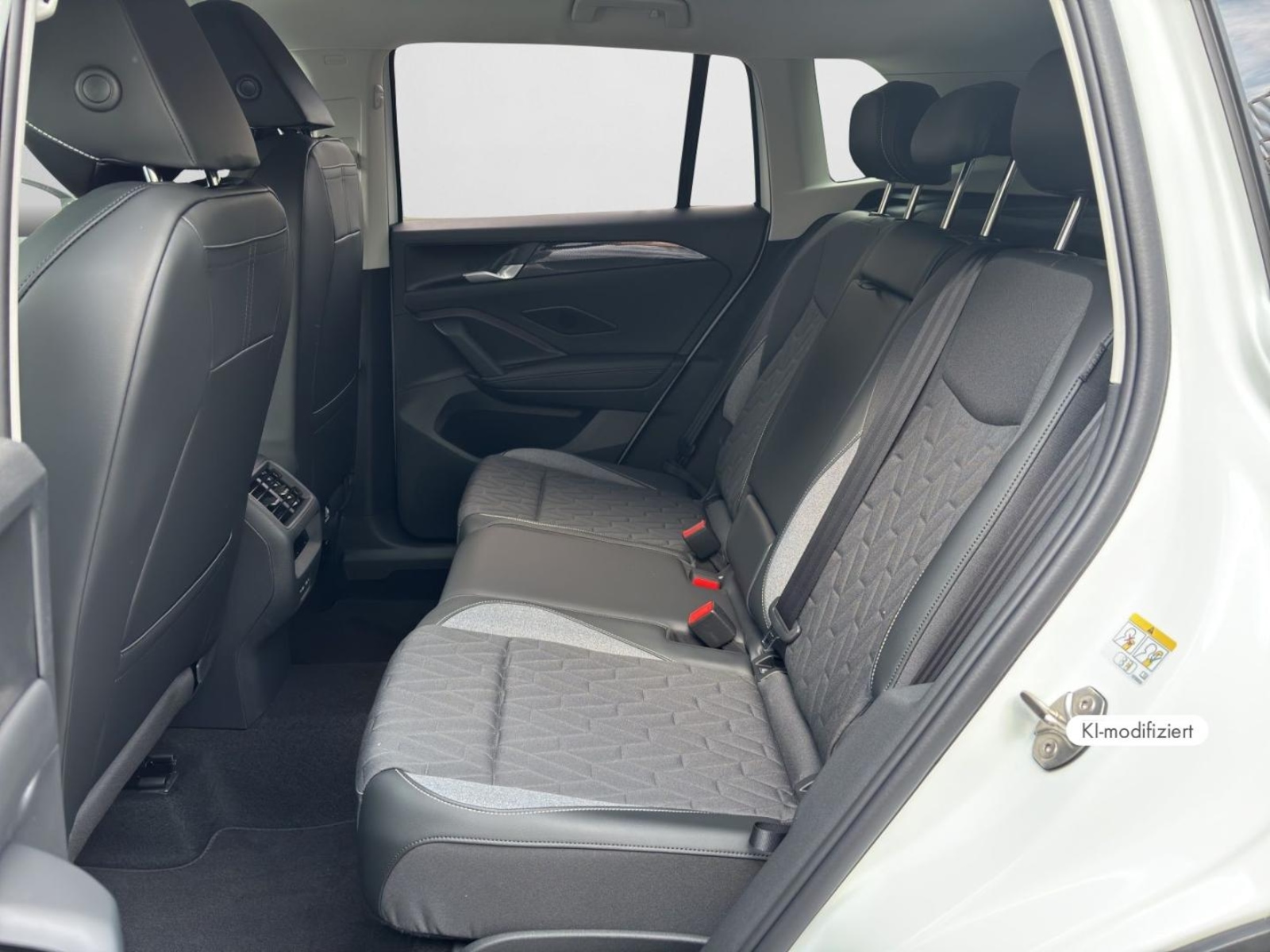 Volkswagen Tiguan – Bild 14