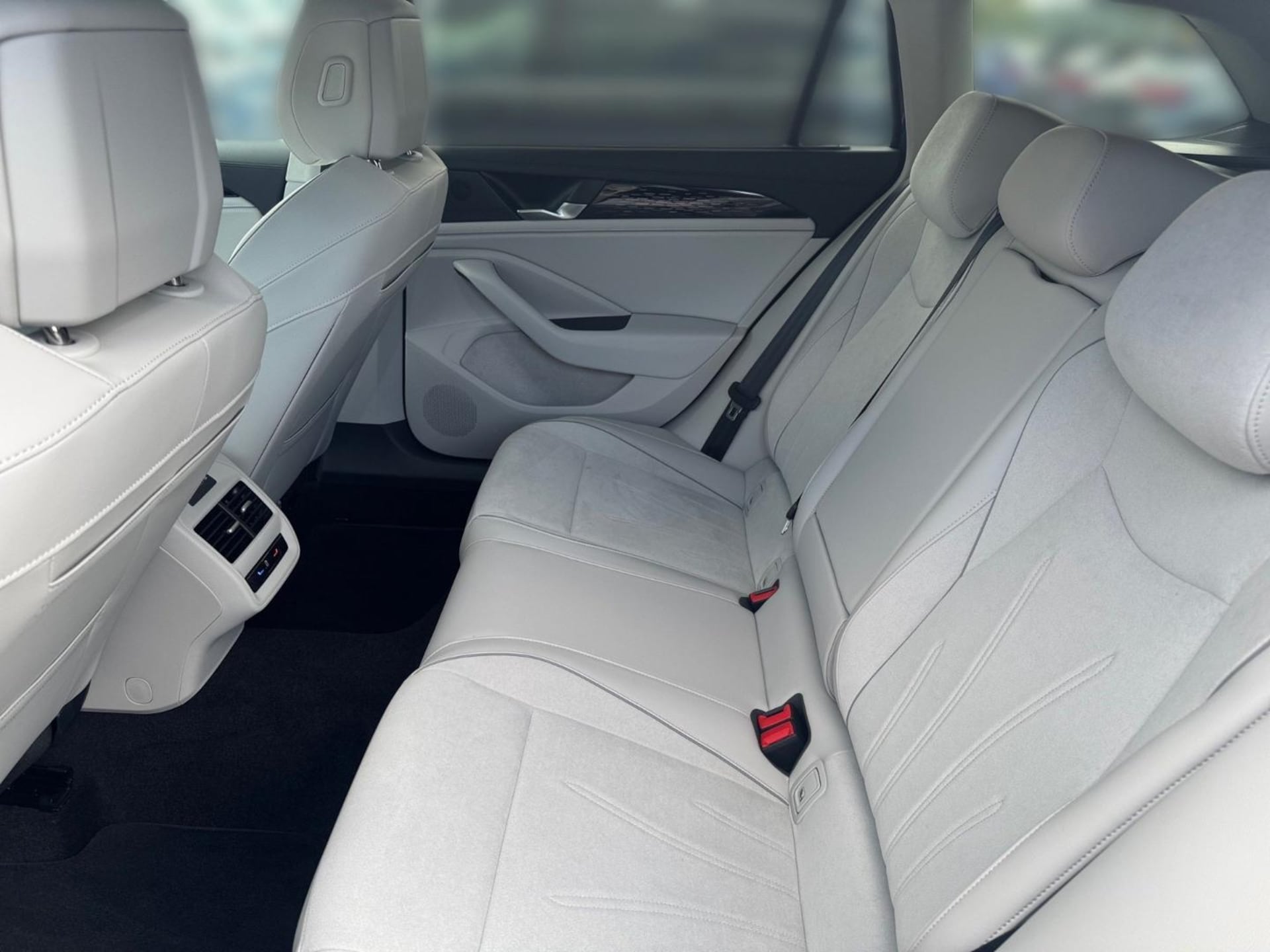 Volkswagen Passat Elegance
