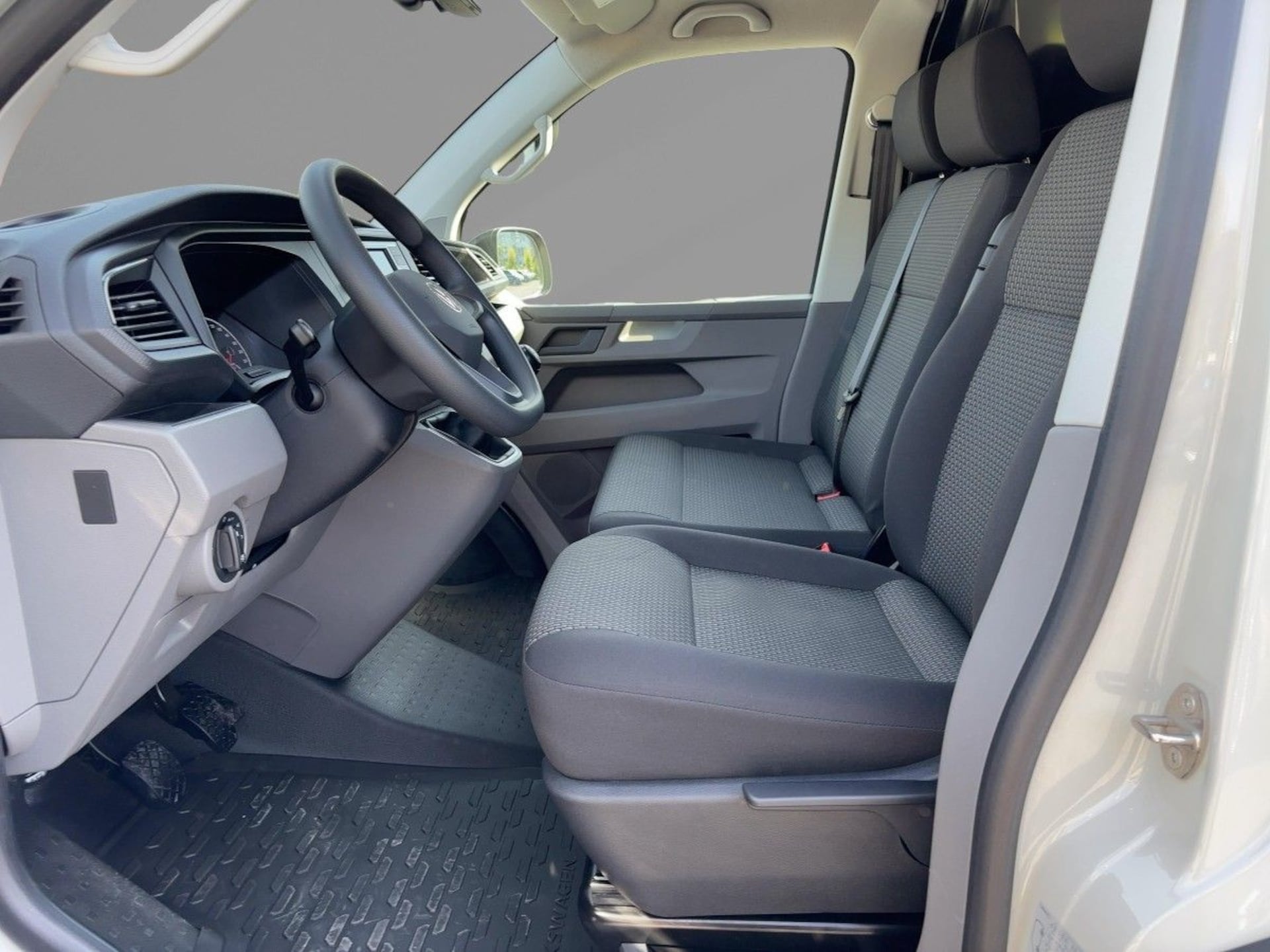 Volkswagen T6.1 Transporter Kasten langer Radstand