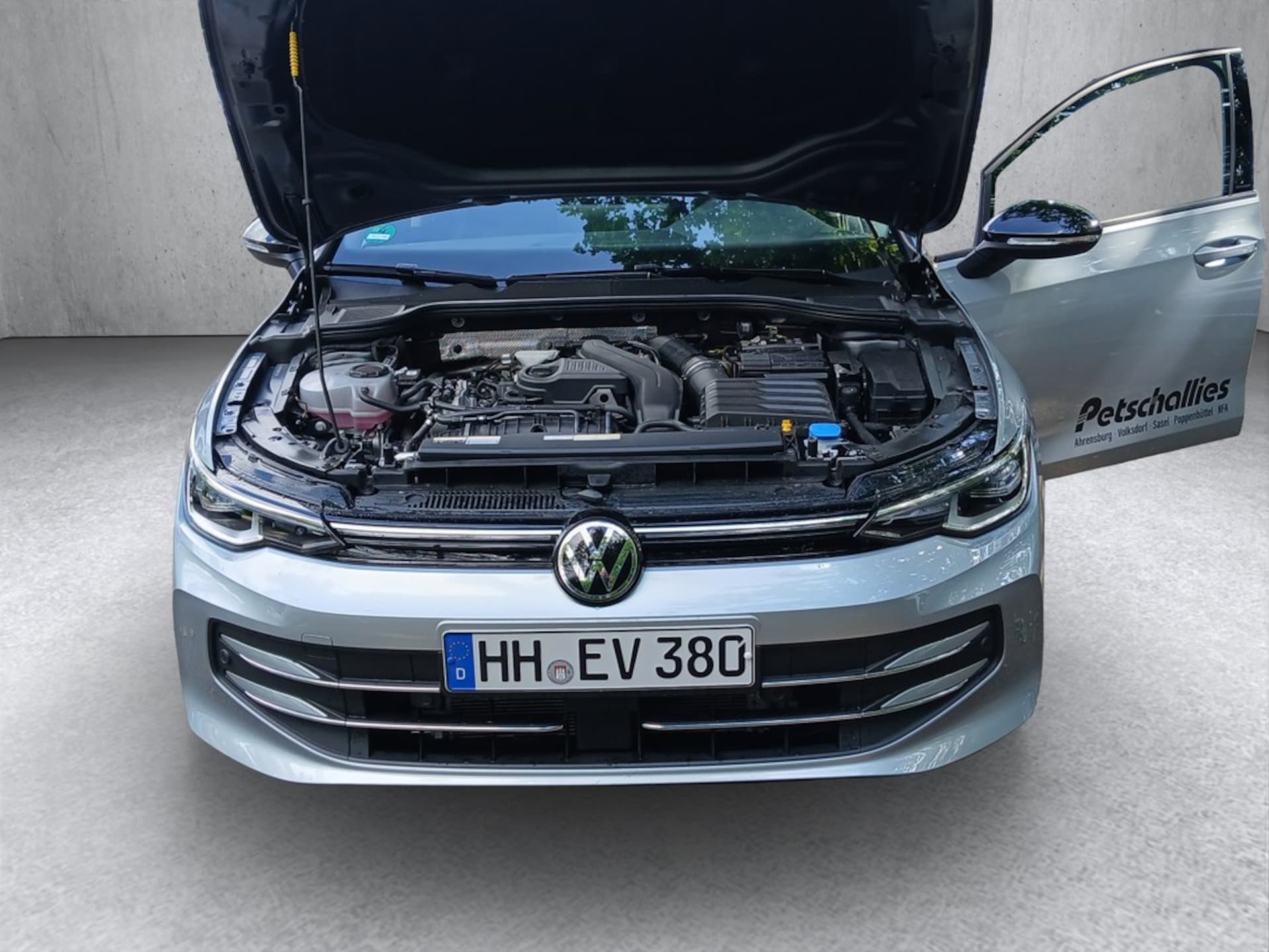 Volkswagen Golf Life
