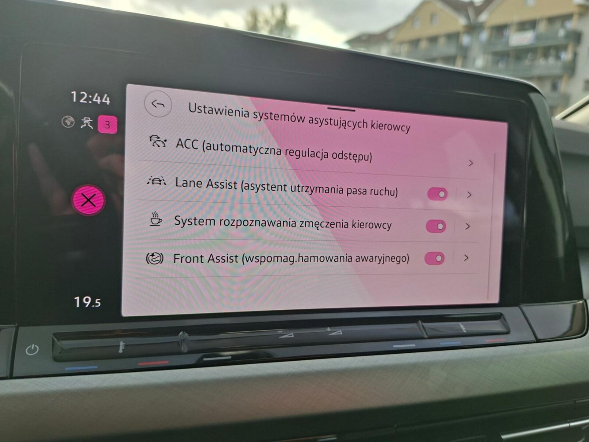 Volkswagen Golf Variant Life