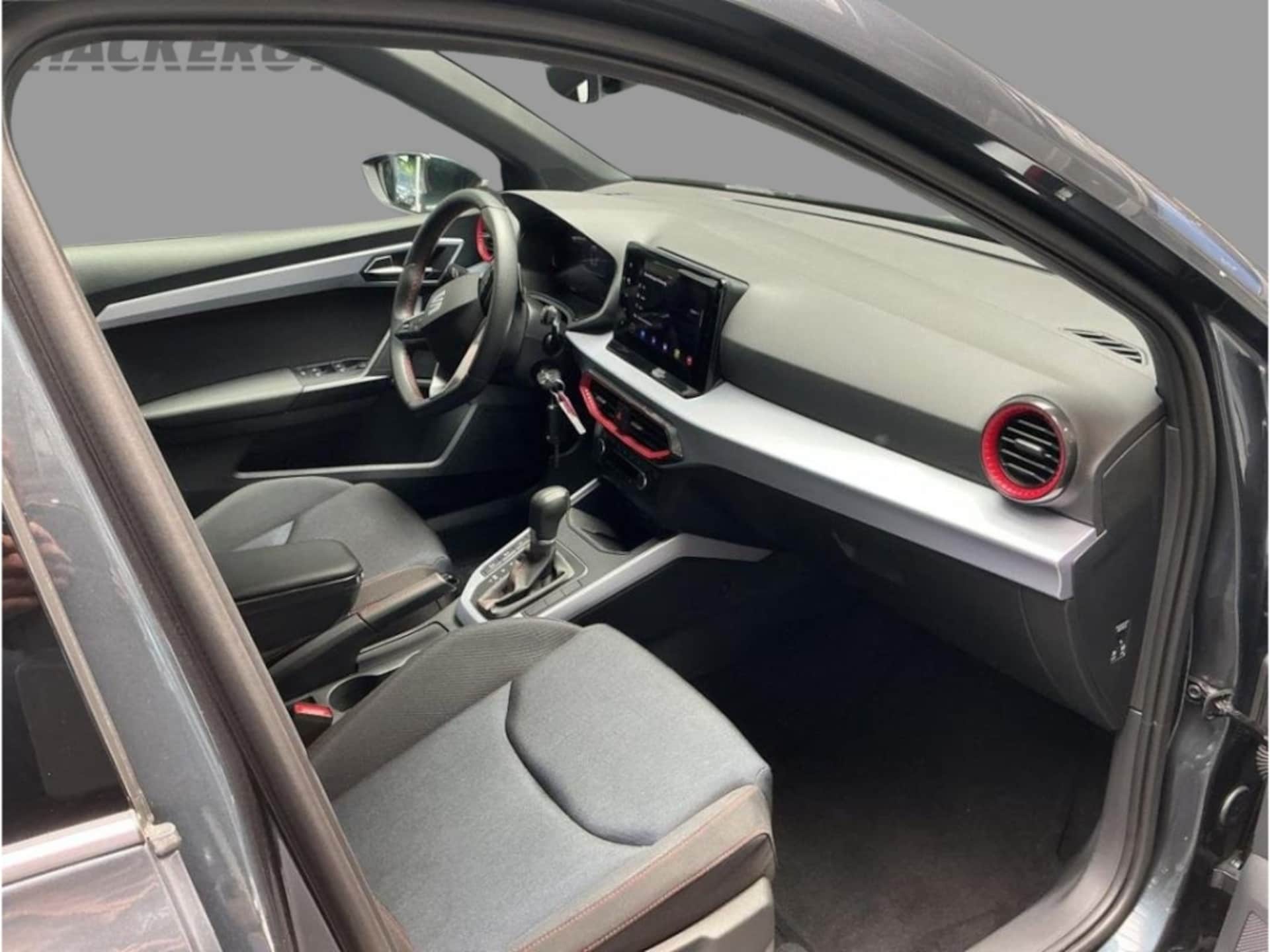 SEAT Arona FR