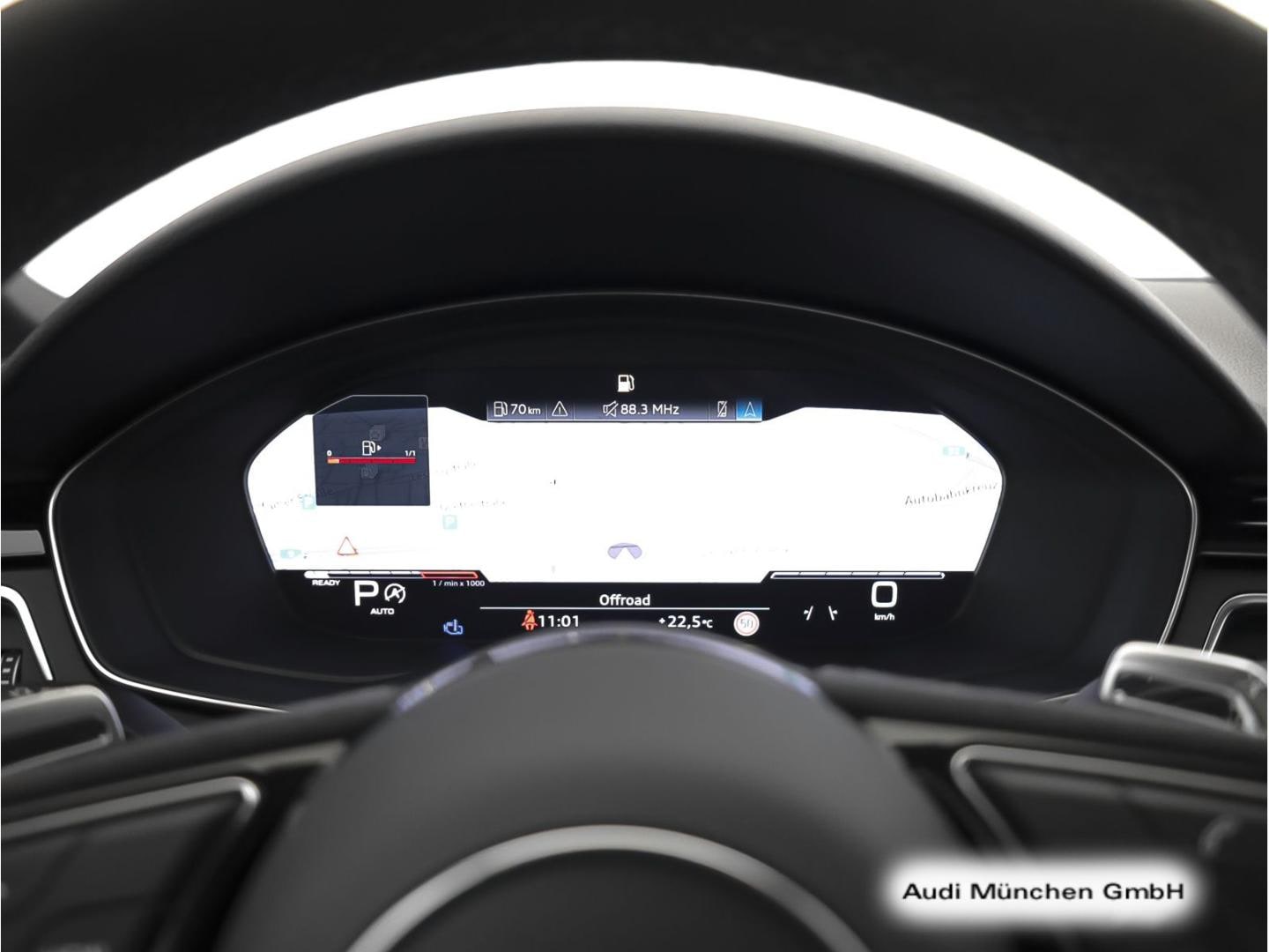 Bild über Audi RS 4 Avant TFSI quattro tiptronic - für weitere Informationen kontaktieren Sie den Audi Partner