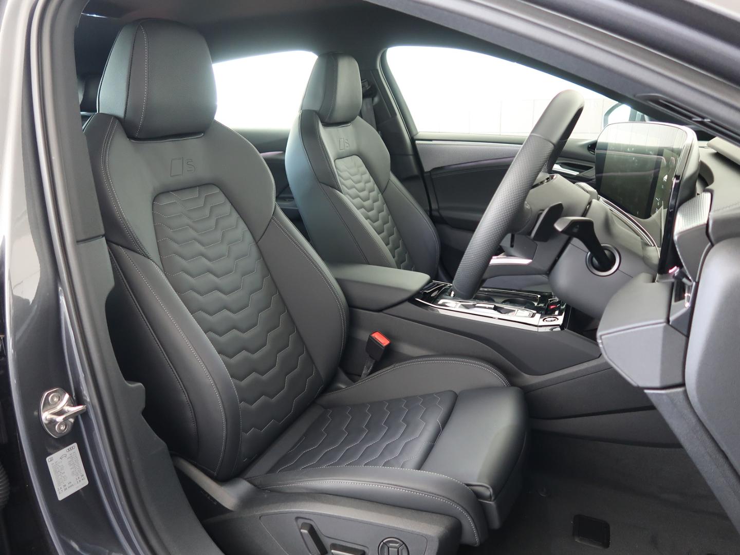 Audi A6 Sportback e-tron e-tron performance 270 kW for more details contact your dealer