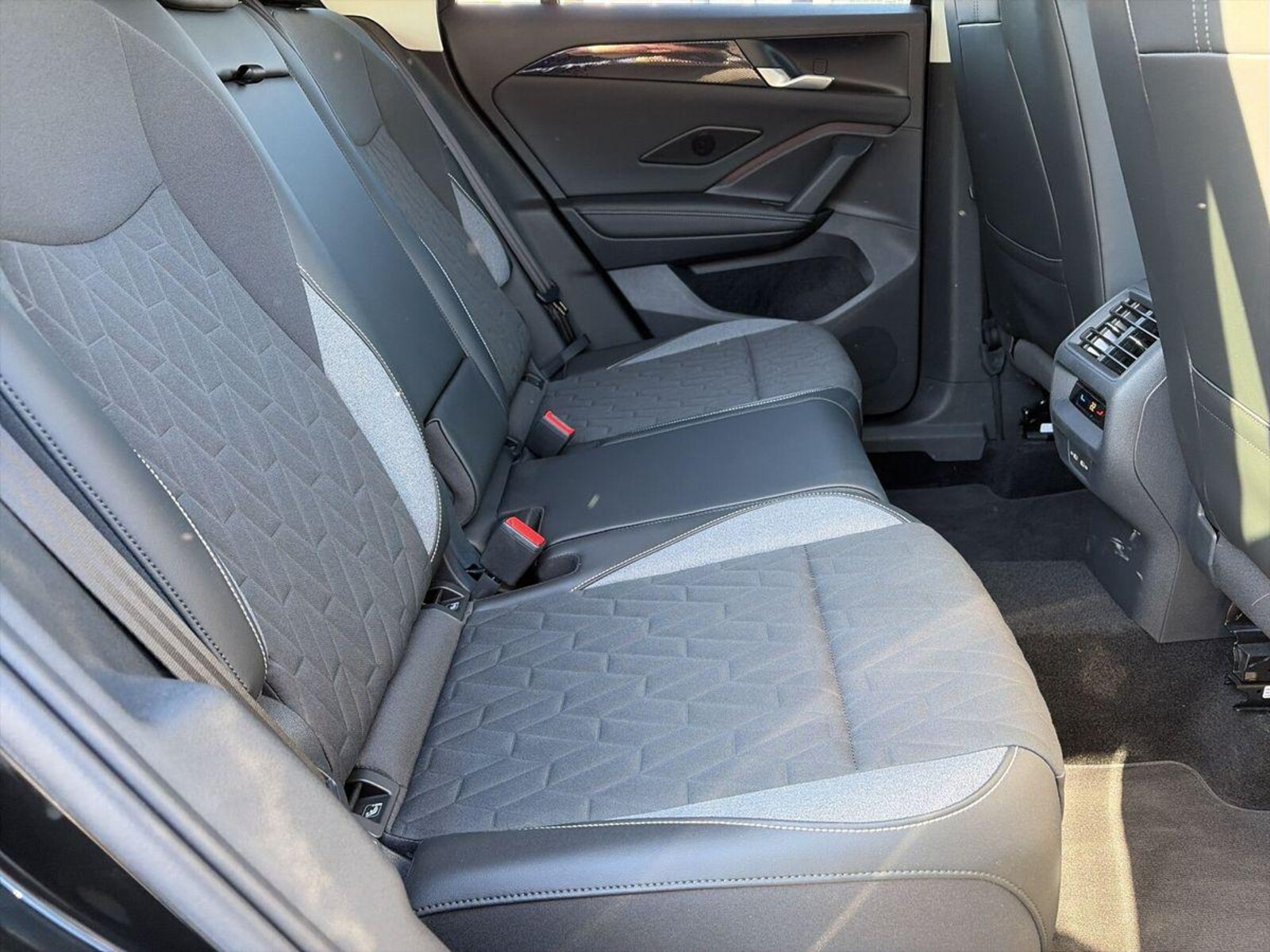 Volkswagen Tiguan – Bild 9