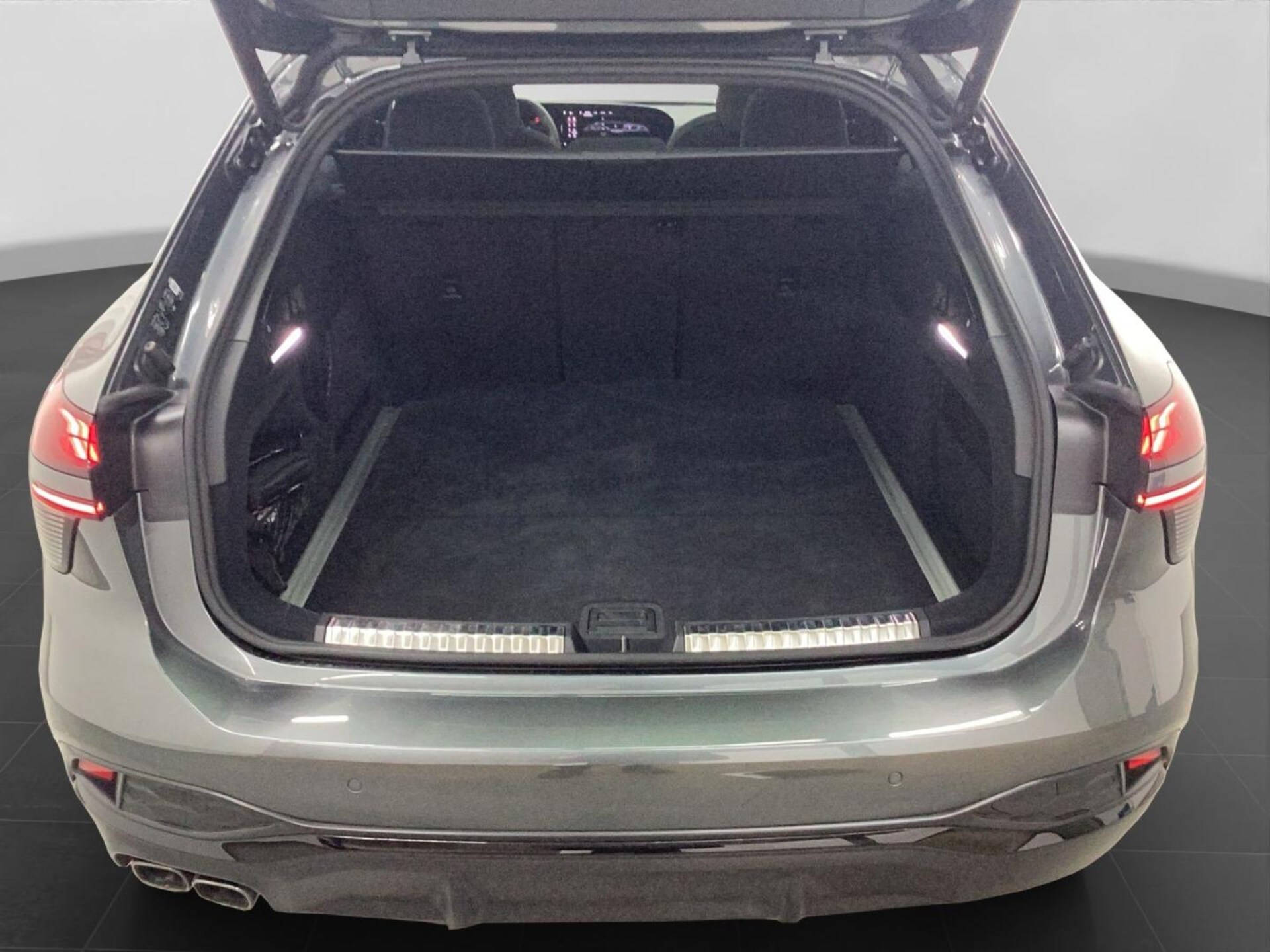 Audi A6 Avant edition one