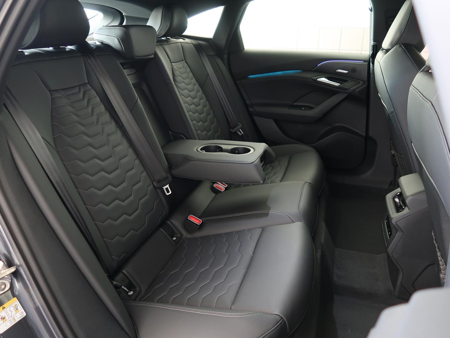 Audi A6 Sportback e-tron e-tron performance 270 kW for more details contact your dealer