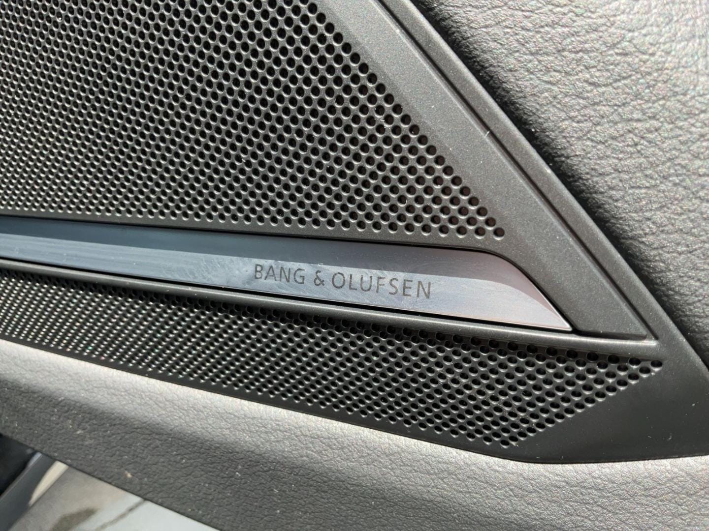Bild über Audi S6 Avant TDI quattro tiptronic - für weitere Informationen kontaktieren Sie den Audi Partner