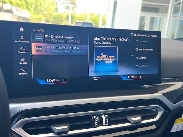 2023 BMW 3 Series 24