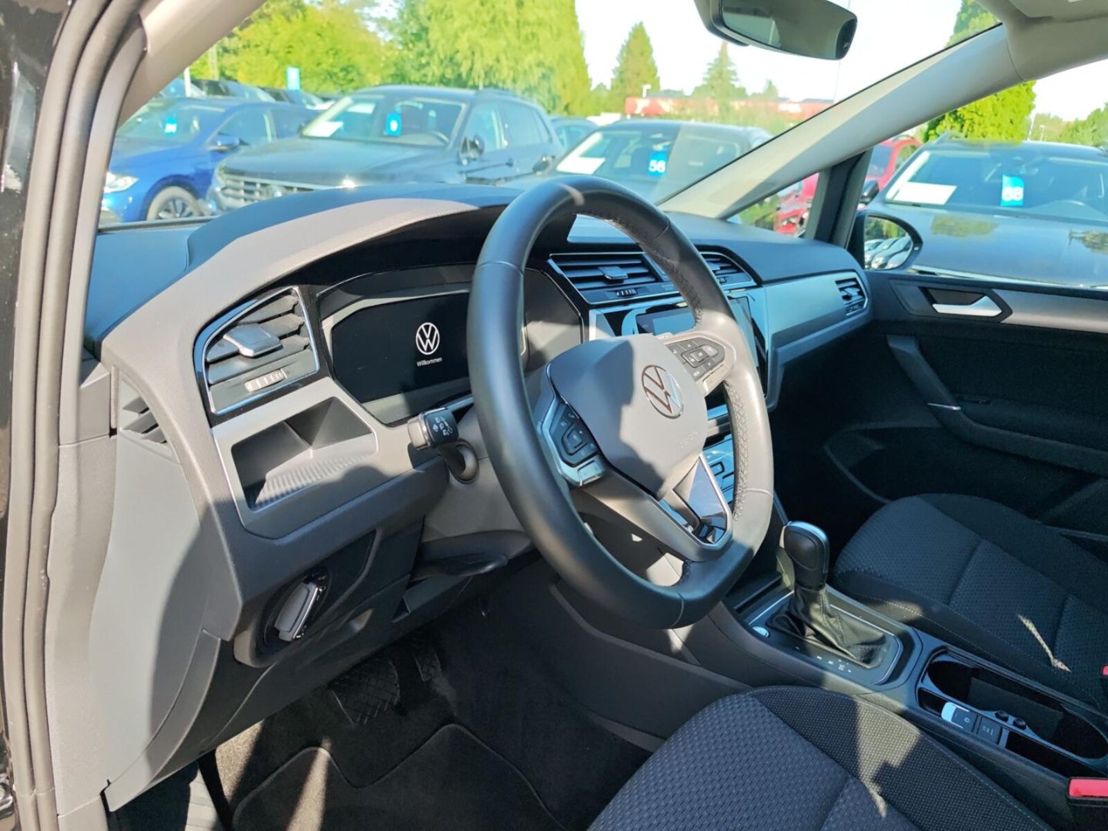 Volkswagen Touran – Bild 7