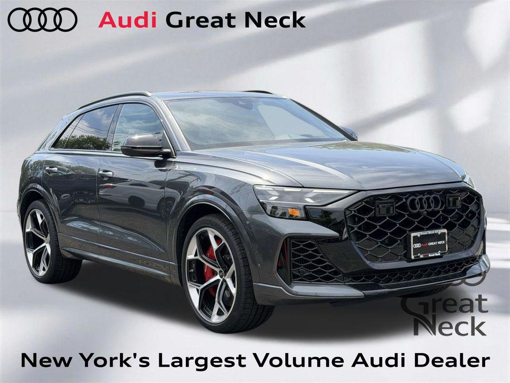 2026 Audi RS Q8 -'s photo
