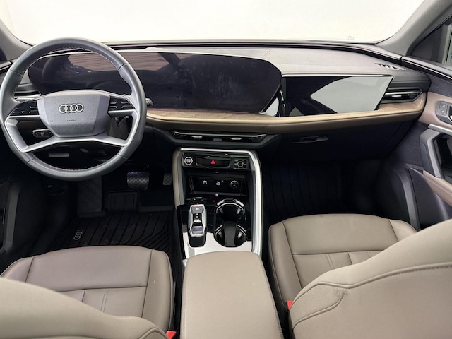 2025 Audi Q5 Premium - Photo 15