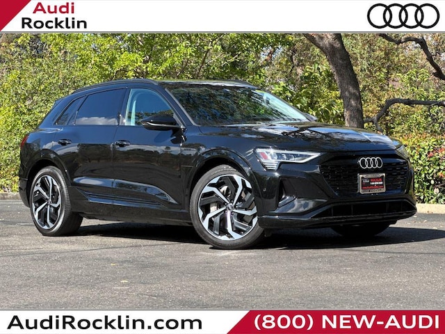 Photo of 2024 Audi Q8 e-tron 