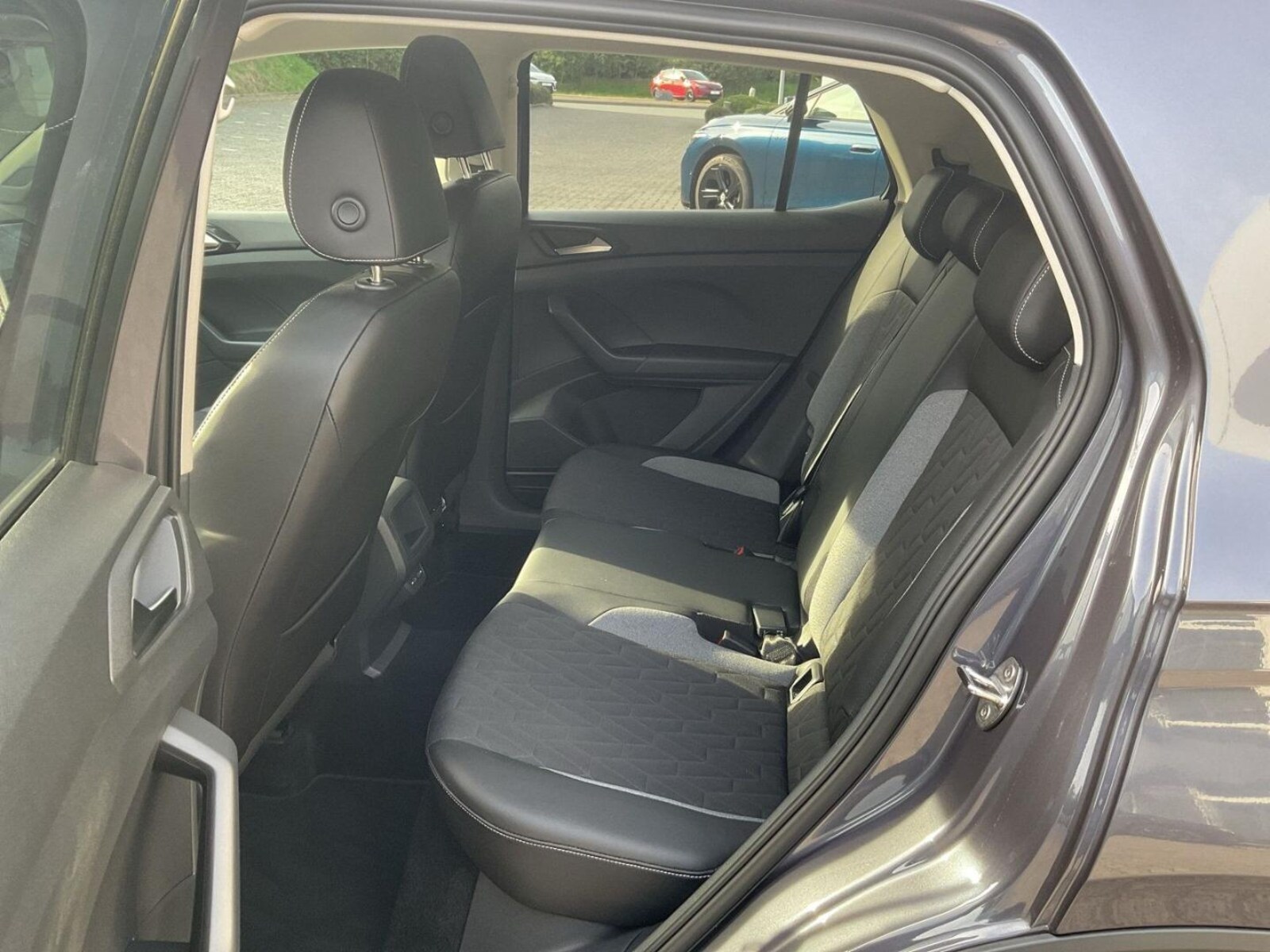 Volkswagen T-Cross – Bild 10