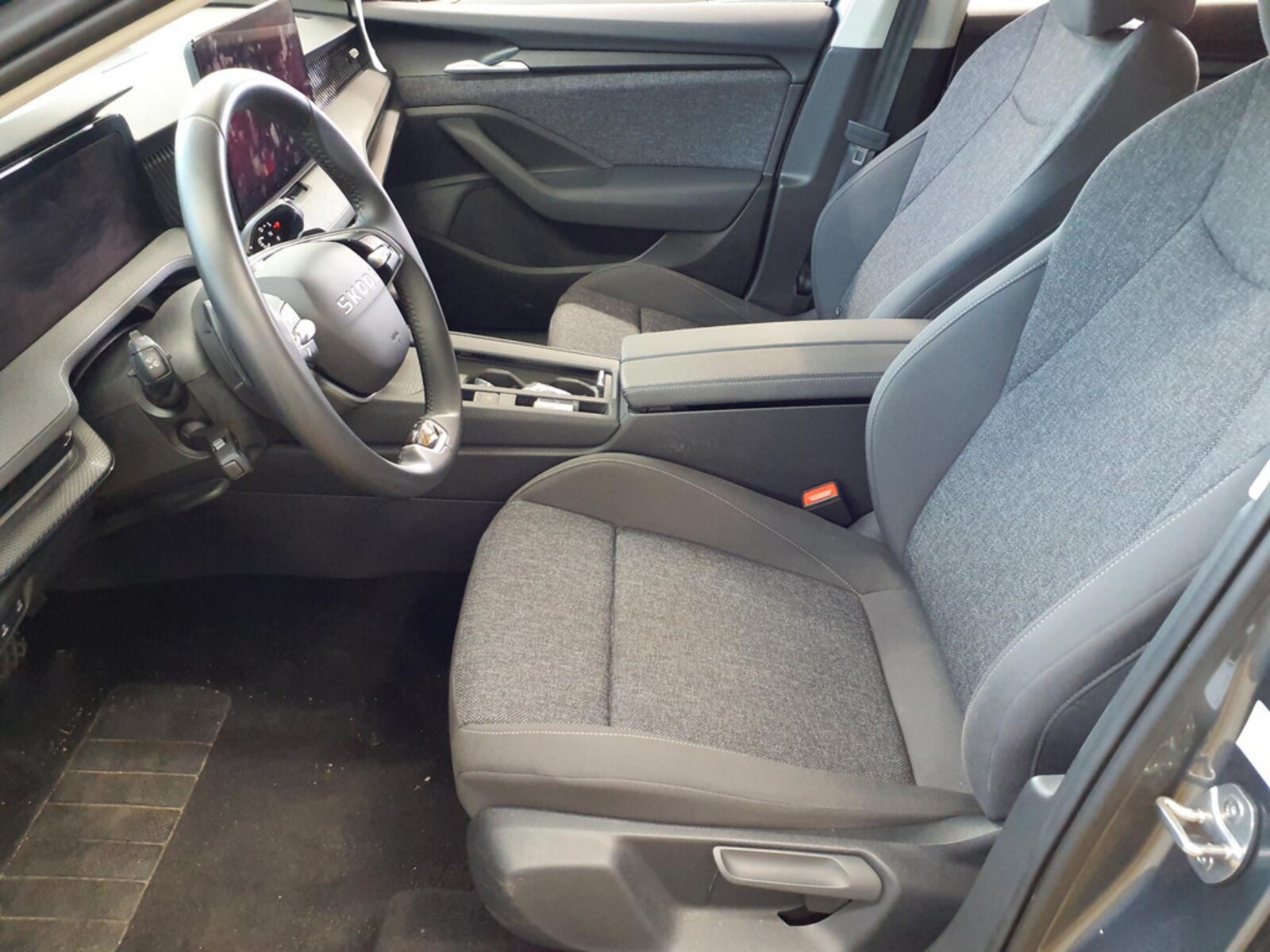 Škoda Superb Combi – Bild 6
