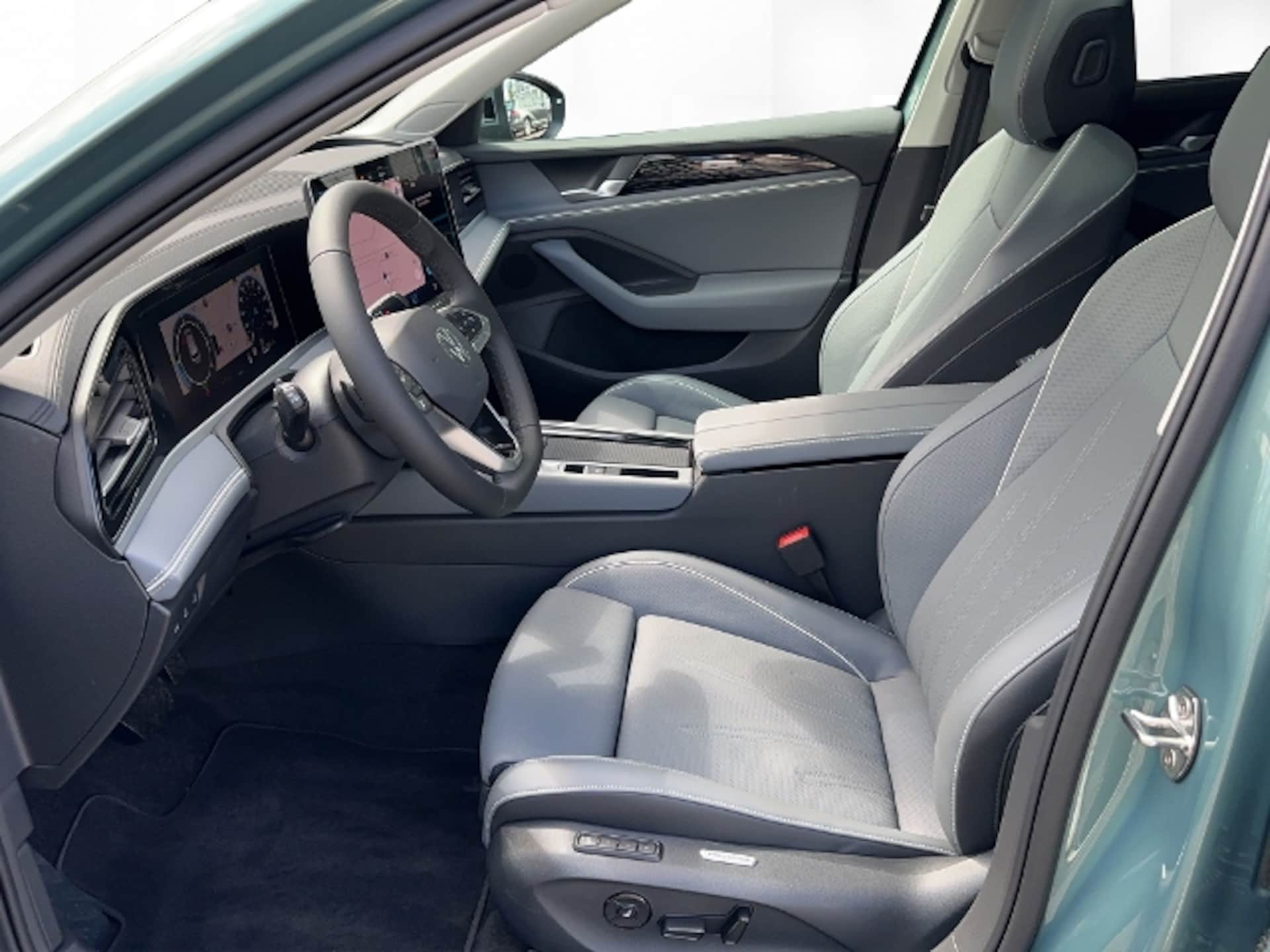 Volkswagen Passat Elegance