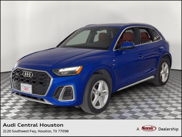 2022 Audi Q5 55 e Premium's photo