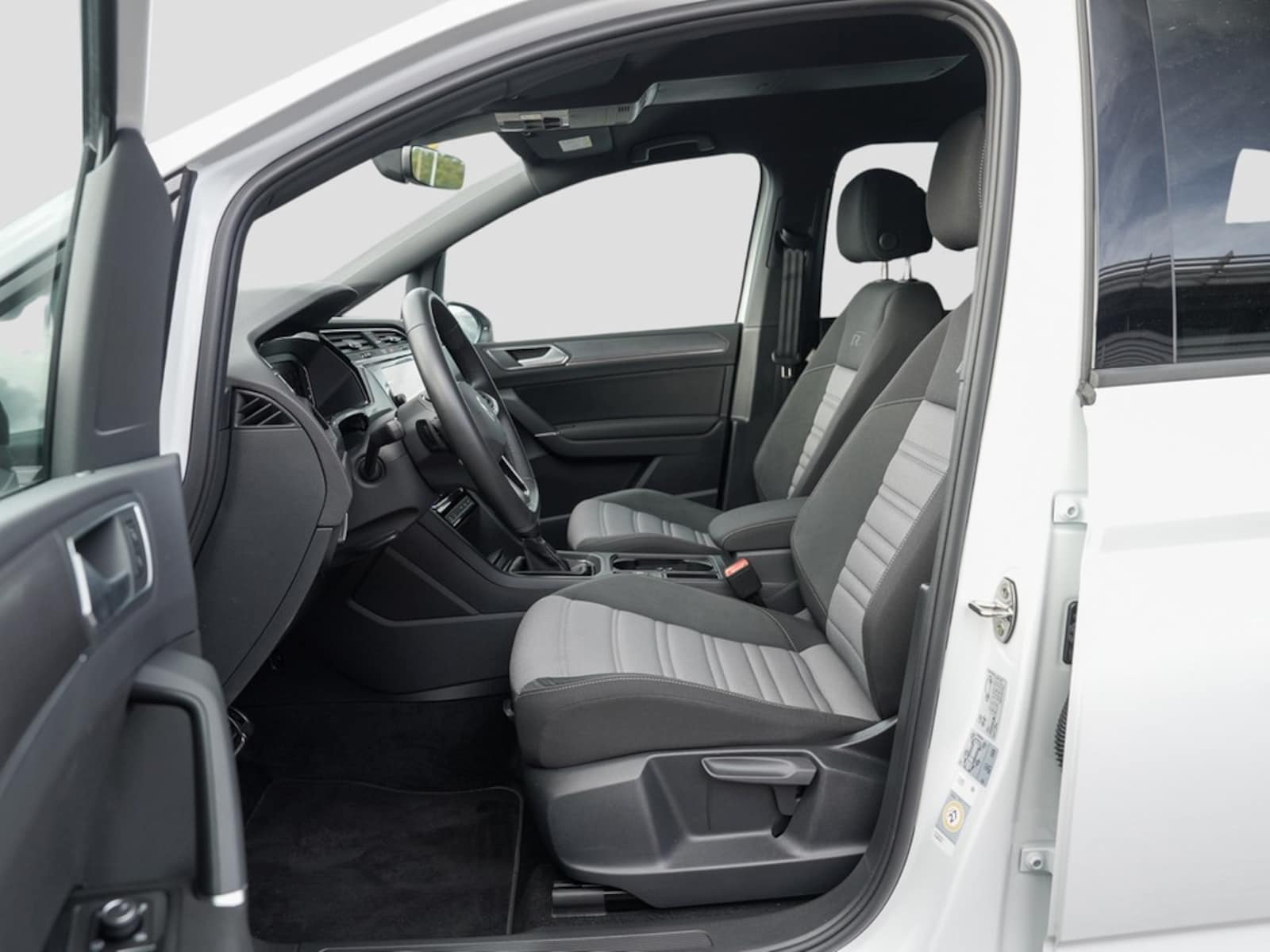 Volkswagen Touran – Bild 7
