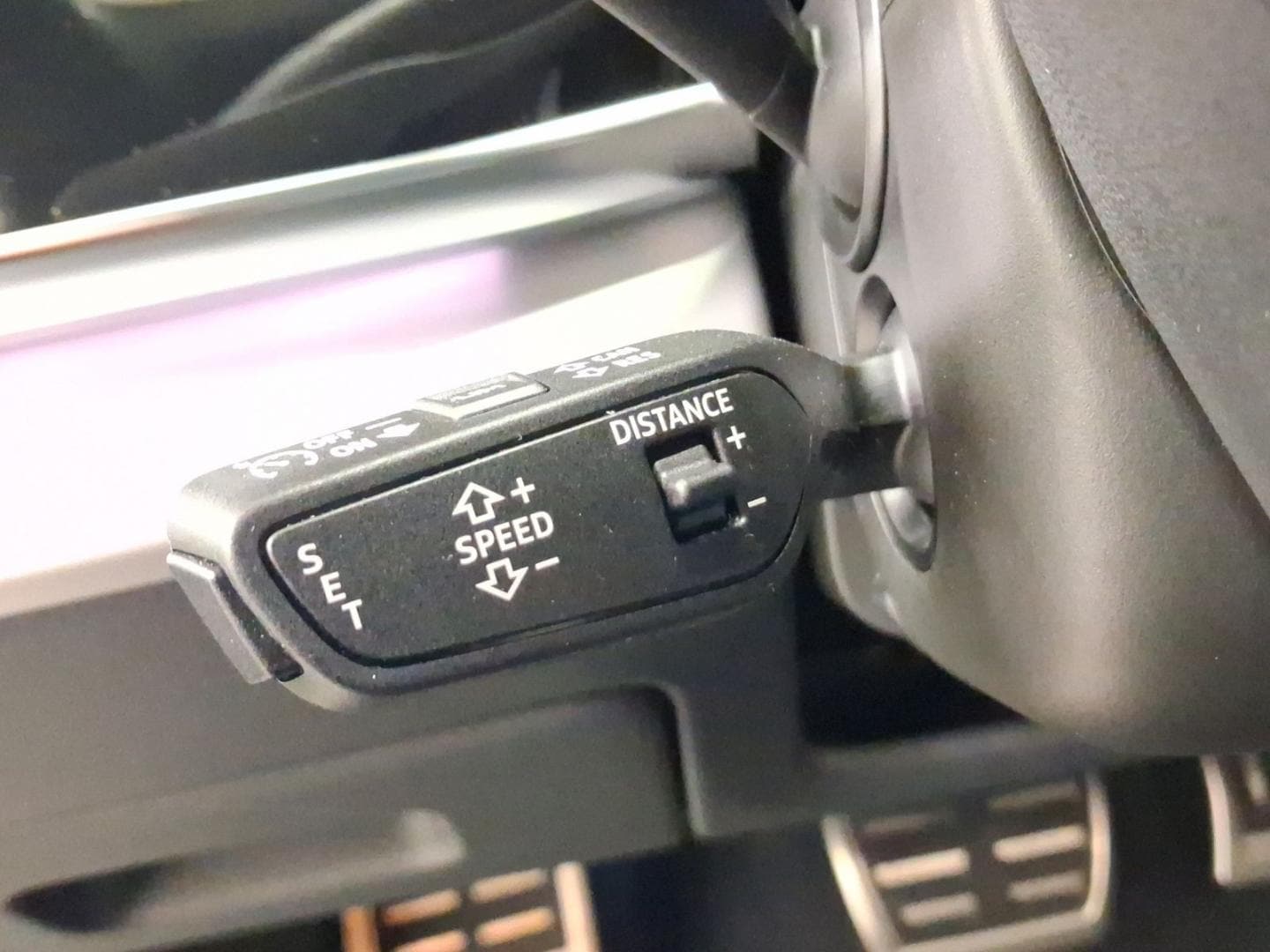 Bild über Audi Q8 SUV S line business TFSI quattro 250 kW tiptronic - für weitere Informationen kontaktieren Sie den Audi Partner