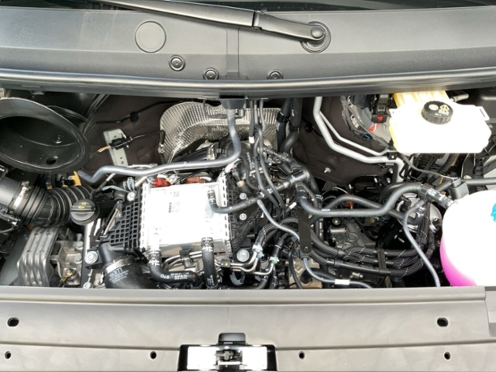 Volkswagen Crafter Kasten mittlerer Radstand – Bild 11
