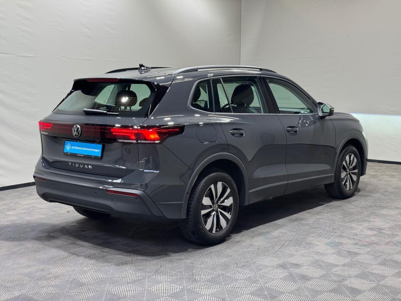 Volkswagen Tiguan – Bild 15