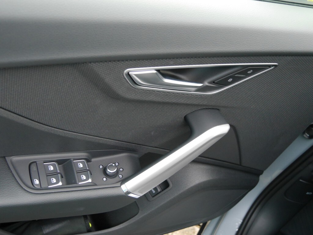 Image about Audi Q2 S line 35 TFSI S tronic