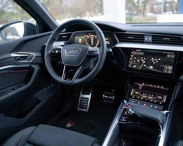 Image about Audi SQ8 Sportback e-tron e-tron quattro