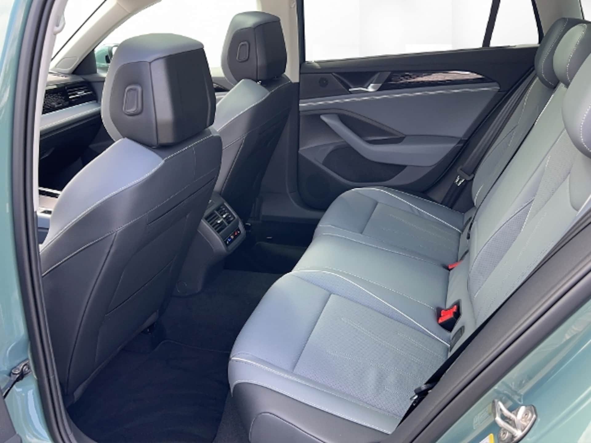 Volkswagen Passat Elegance