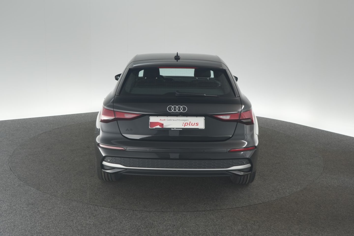 Bild über Audi A3 Sportback advanced 30 TFSI Schaltgetriebe - für weitere Informationen kontaktieren Sie den Audi Partner