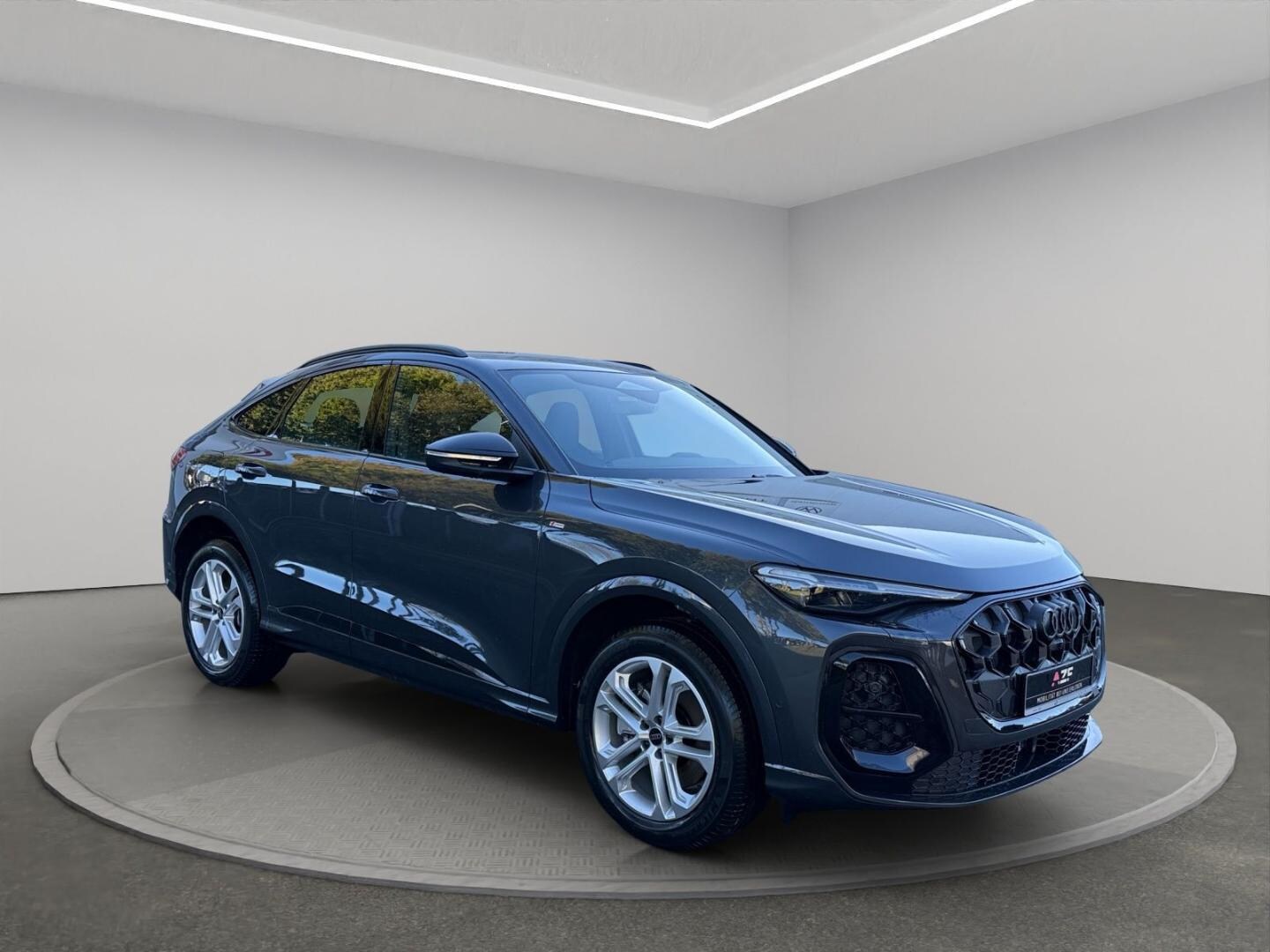 Bild über Audi Q5 Sportback TDI quattro 150 kW S tronic - für weitere Informationen kontaktieren Sie den Audi Partner