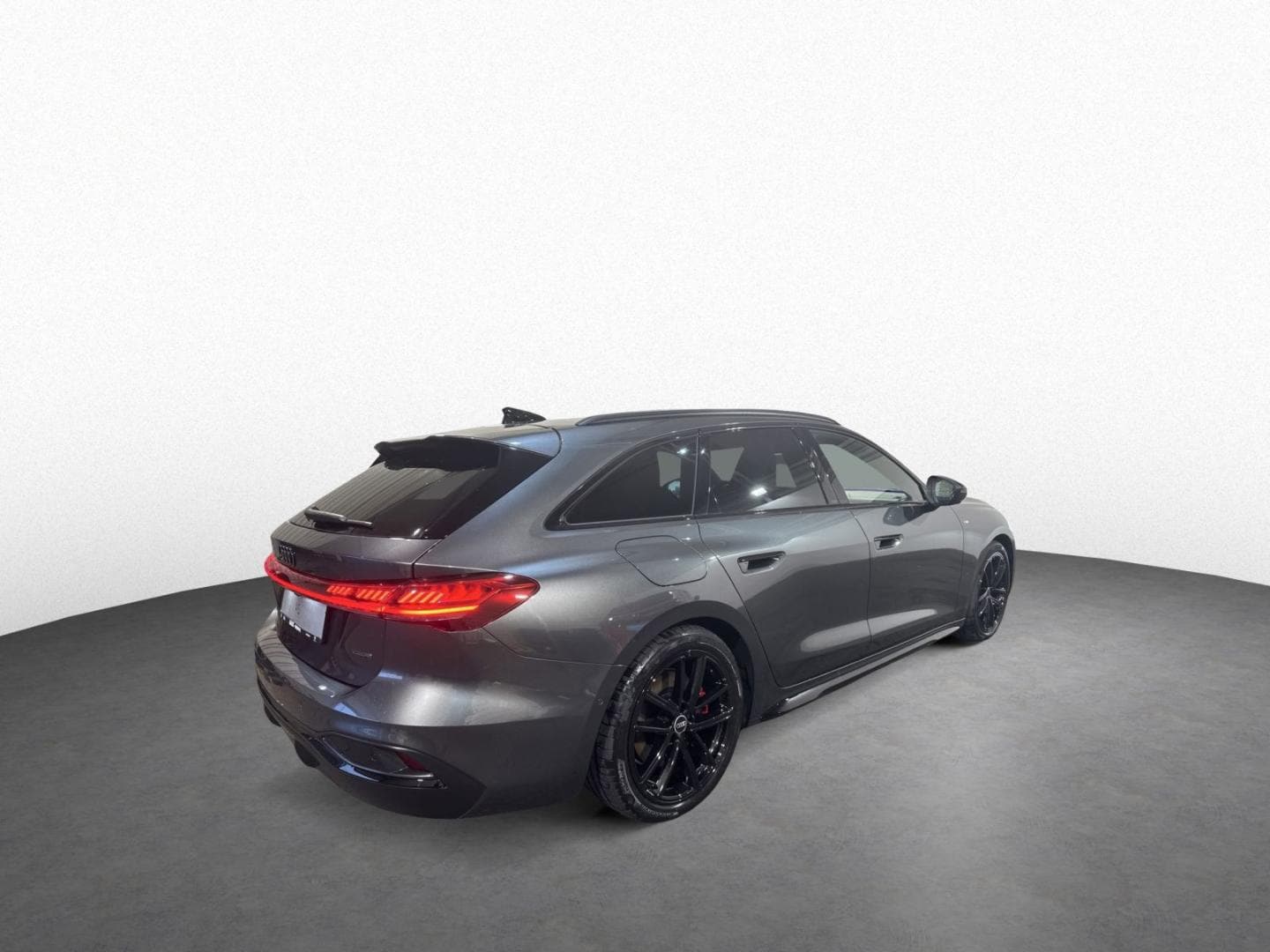 Bild über Audi A5 Avant TDI quattro 150 kW S tronic - für weitere Informationen kontaktieren Sie den Audi Partner
