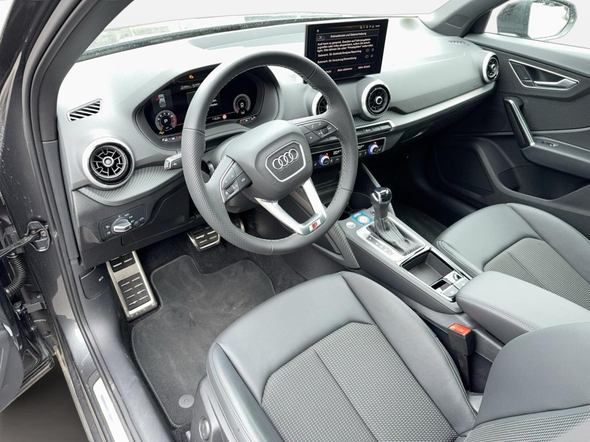 Audi Q2 S line