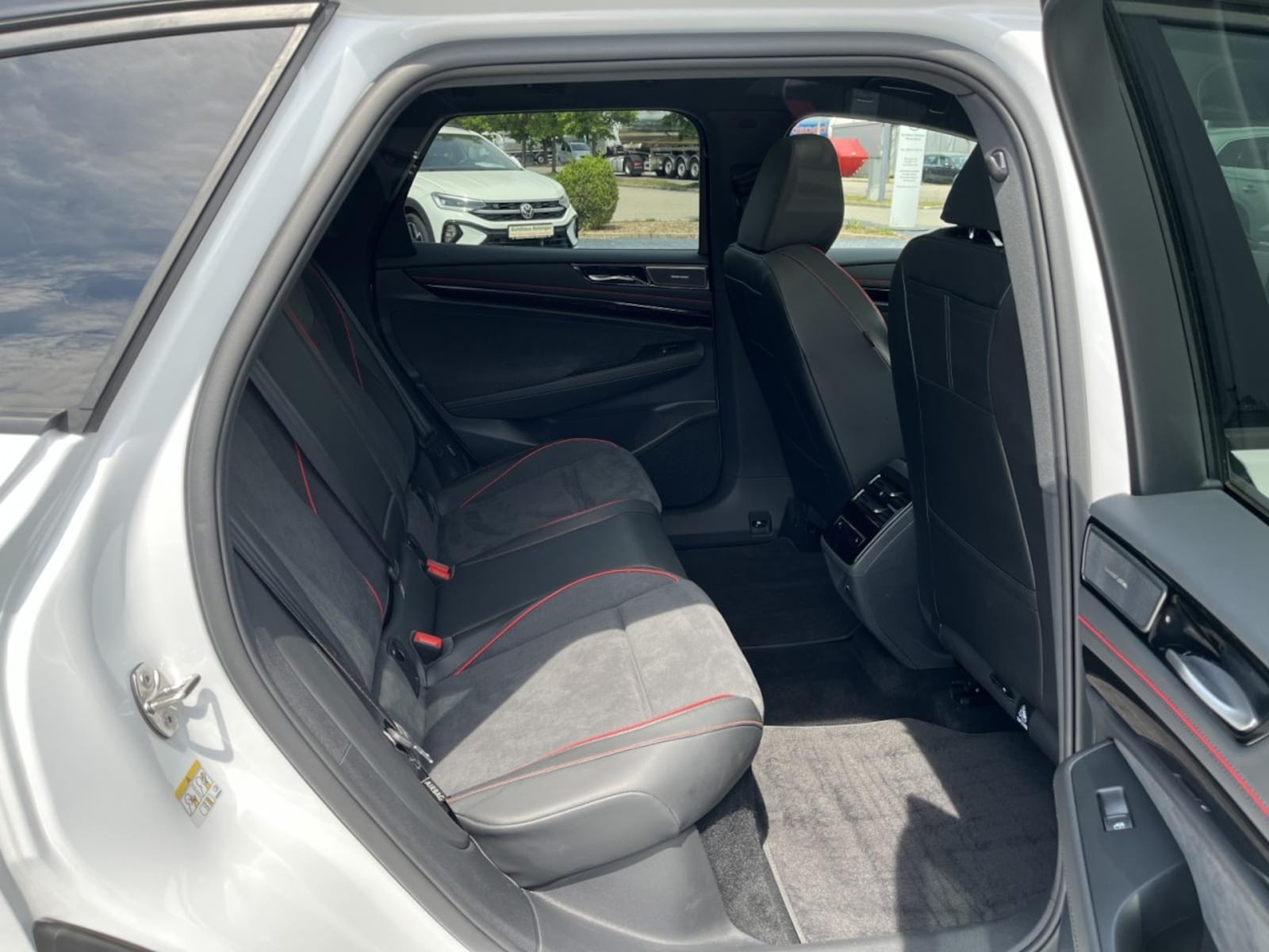 Volkswagen ID.7 Tourer – Bild 10
