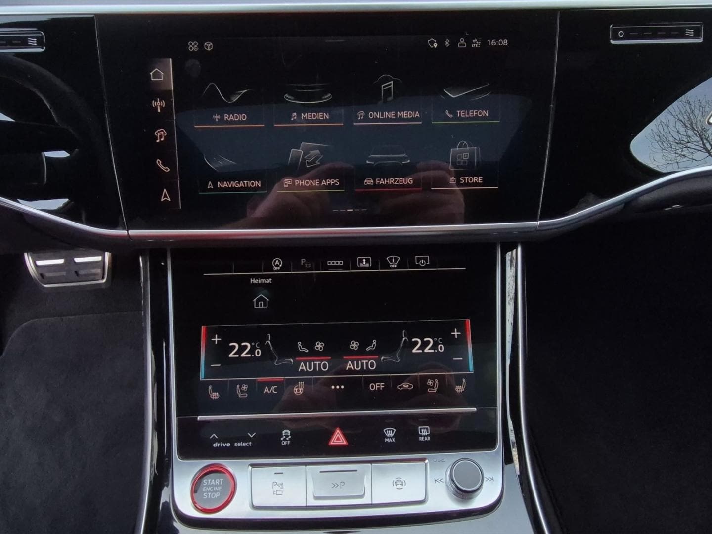 Bild über Audi S8 TFSI quattro tiptronic - für weitere Informationen kontaktieren Sie den Audi Partner