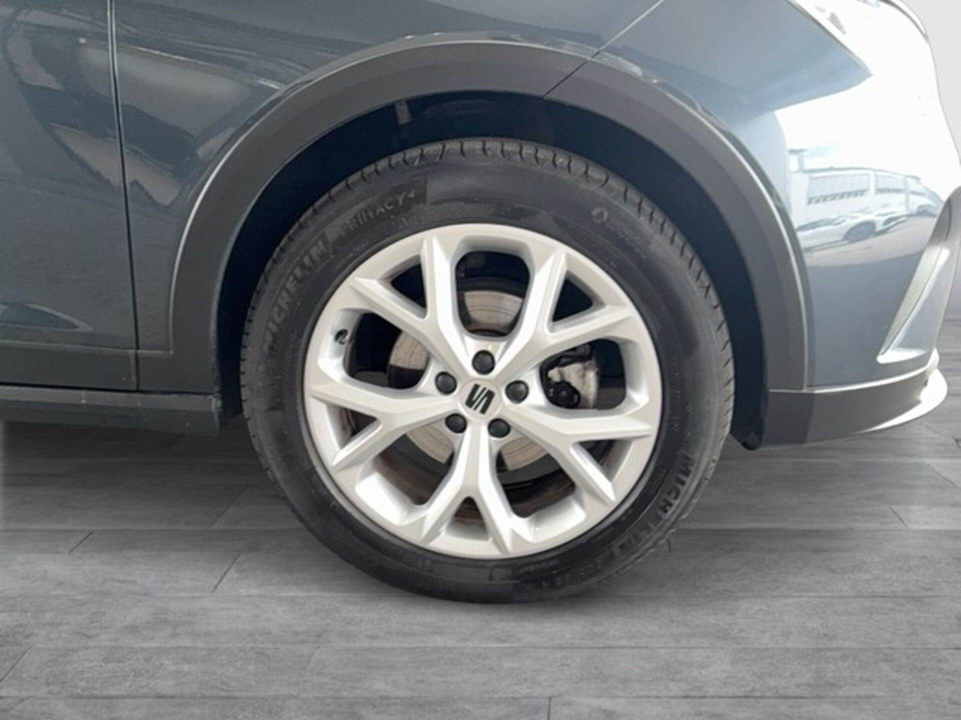 SEAT Arona FR